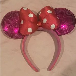 Disney pink Minnie ears